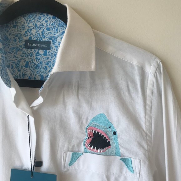 DISCOVER SHARKS Button Down Female Cut - Picture 4 of 7